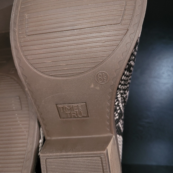 Snake Print Booties - Picture 5 of 5